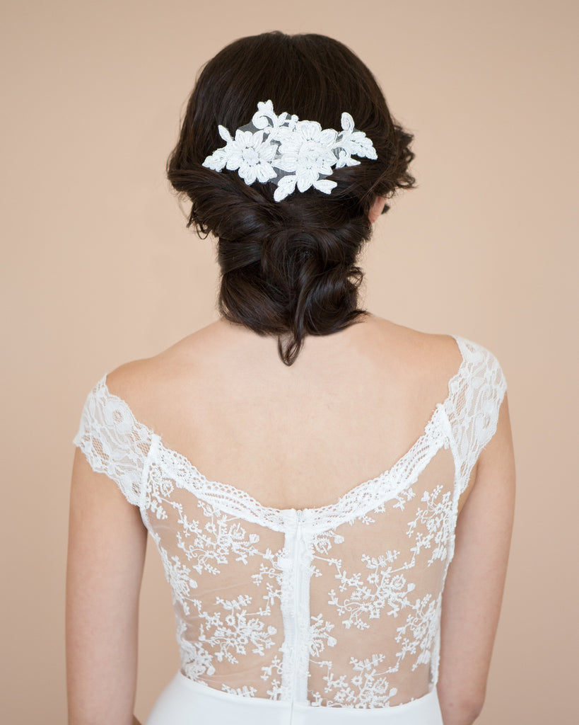 Romantic English Rose Ivory Lace Wedding Comb