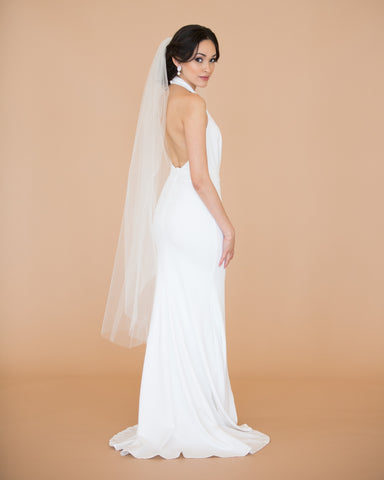 Dainty and Delicate Fingertip Veil